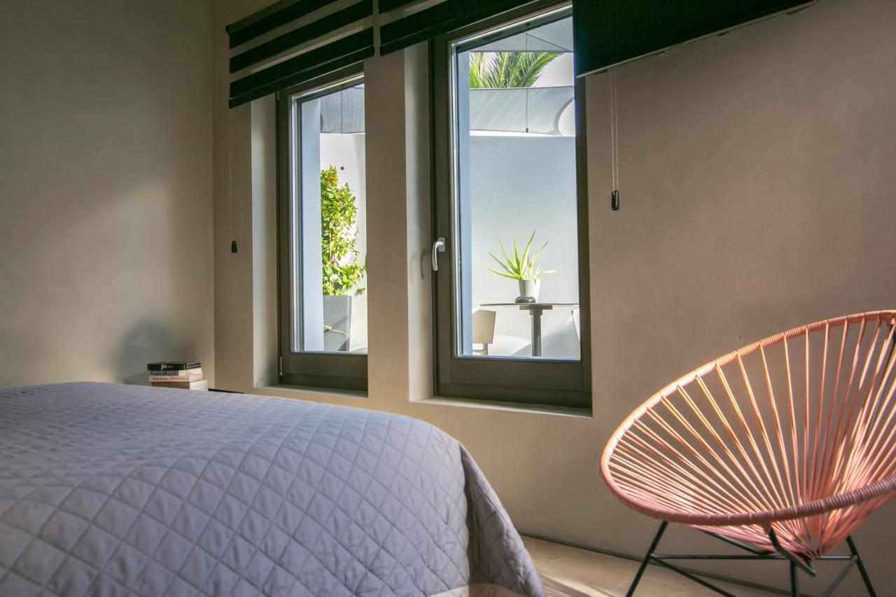 Marquise Suites - Adults Only Fira  Exterior photo